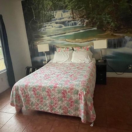 21St Apartament..! Apartment เบเกอร์สฟีลด์ ภายนอก รูปภาพ