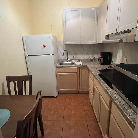 21St Apartament..! Apartment เบเกอร์สฟีลด์ ภายนอก รูปภาพ